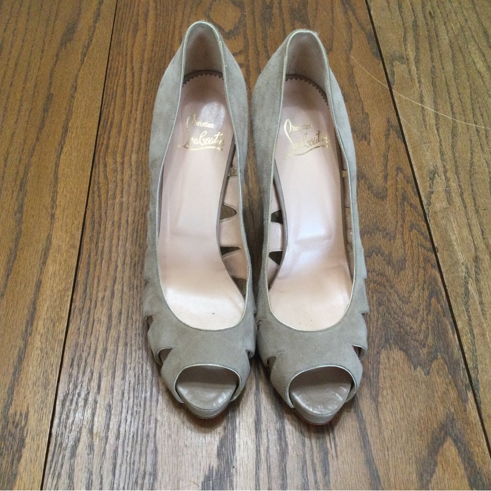 Christian Louboutin Suede heels - Picture 2 of 4